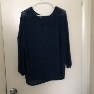 3/4 sleeve dark blue layered top